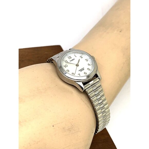 Timex Women's Watch T2M826 Indiglo Quartz Mother of Pearl White Dial Expansion - Picture 5 of 14